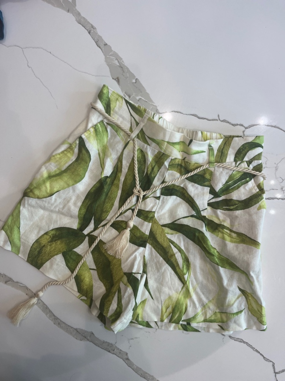 Joie Tropical Leaf Print Linen Shorts with Rope Tie Small